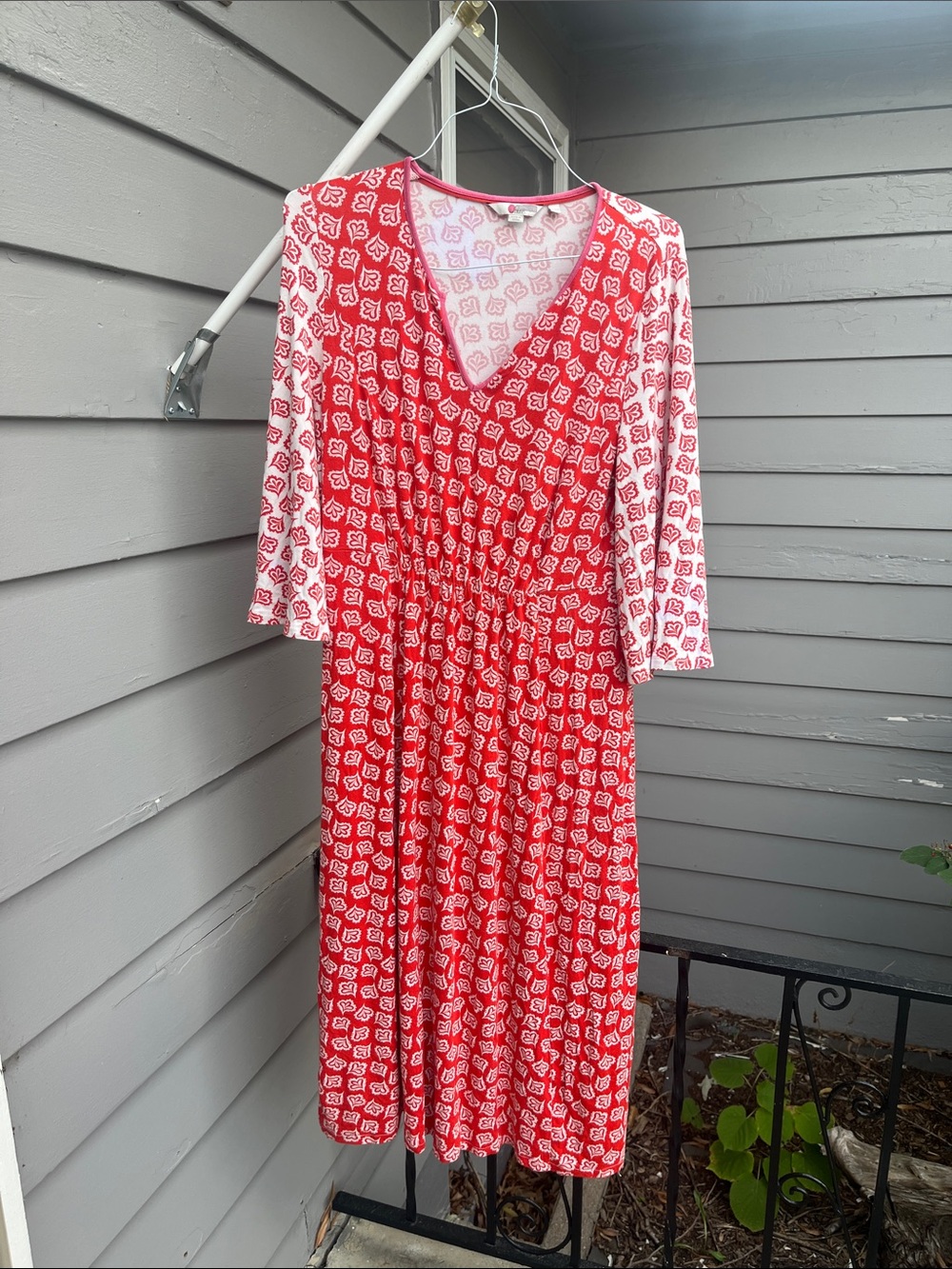 Boden Red and White Printed V-Neck Midi Dress